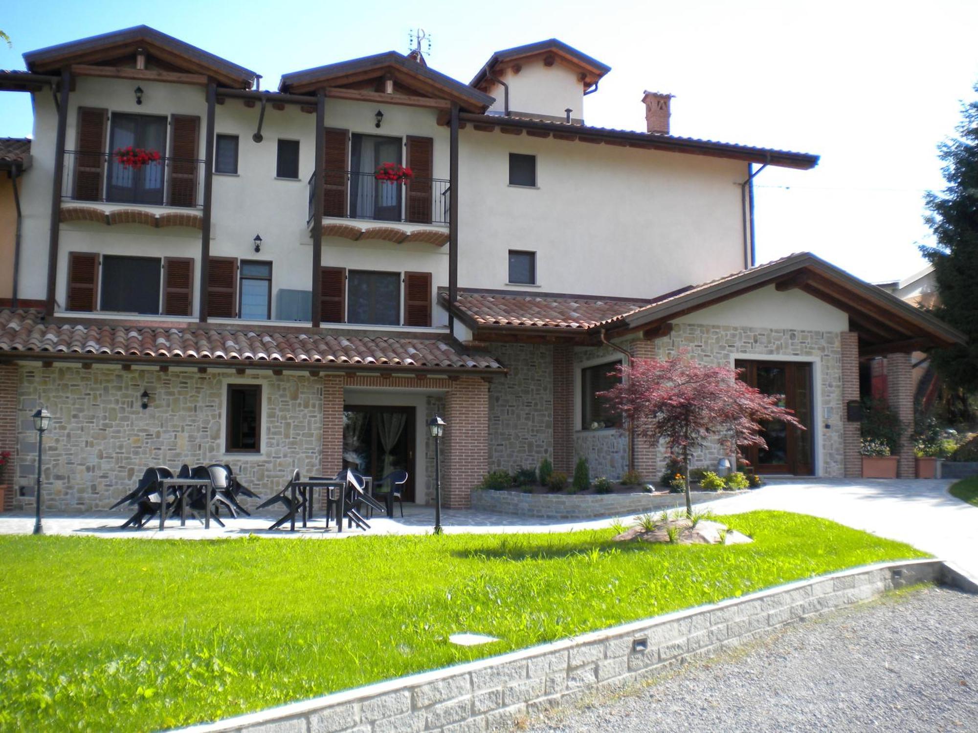 Agriturismo La Dimora Del Contadino Mondovi Ngoại thất bức ảnh